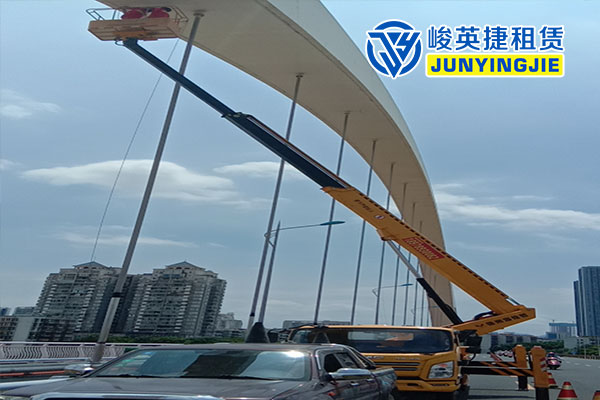 天峨柳州桥梁检测施工现场